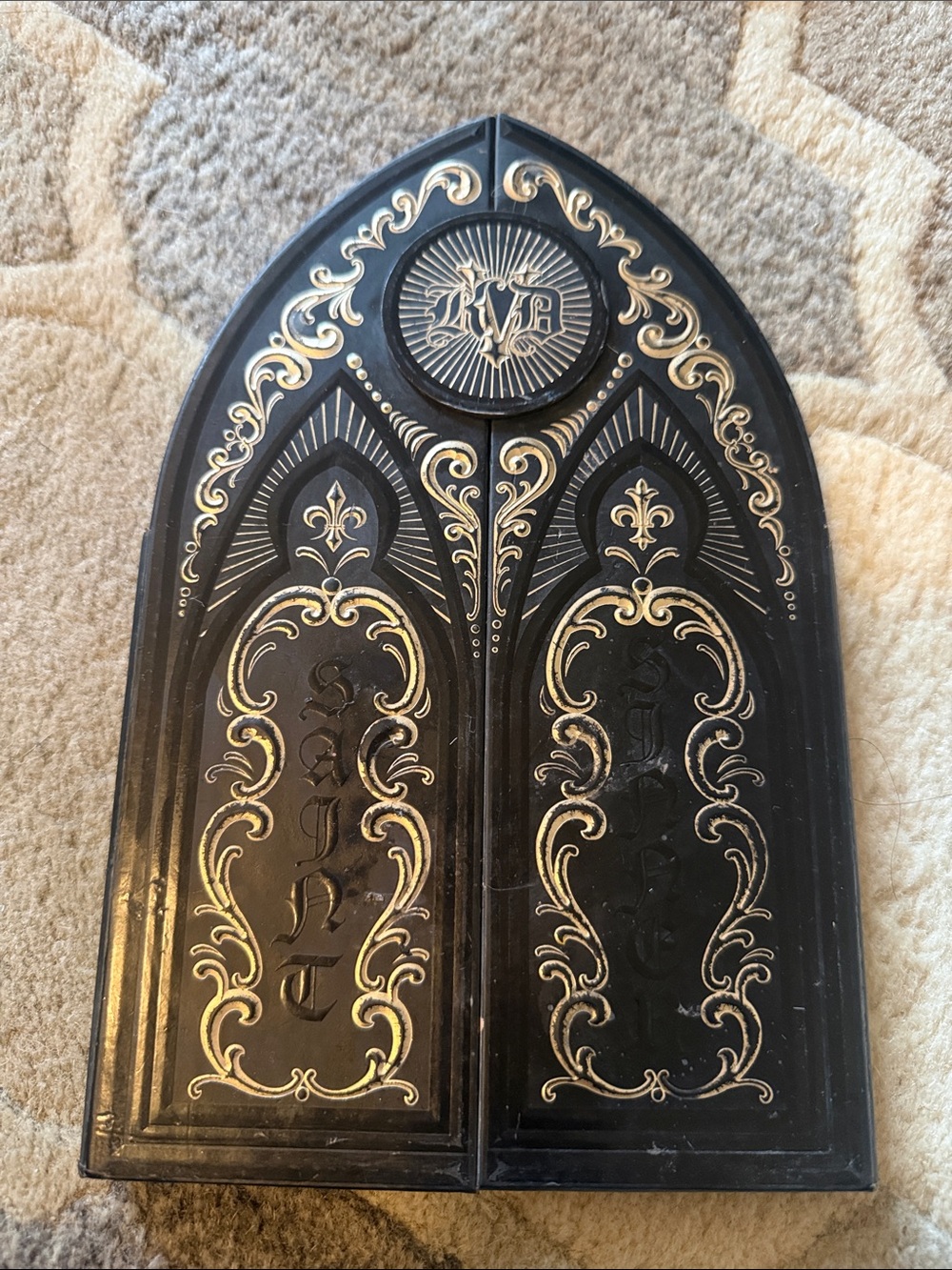 LVD SINNER AND SAINT LIMITED EDITION PALETTE